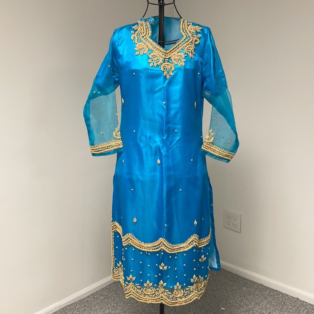 Turquoise shalwar kameez desi sz M